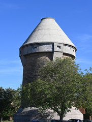 Fototapeta premium Heilbronn, Hochbunker an der Theresienwiese