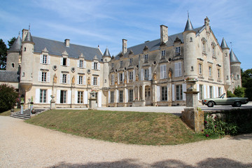 Fototapeta na wymiar medieval and renaissance castle (terre-neuve) in fontenay-le-comte (vendée - france) 