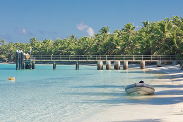 Dinghy ashore on Cocos (Keeling) islands, Direction island