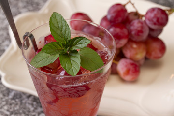 ブドウのカクテル