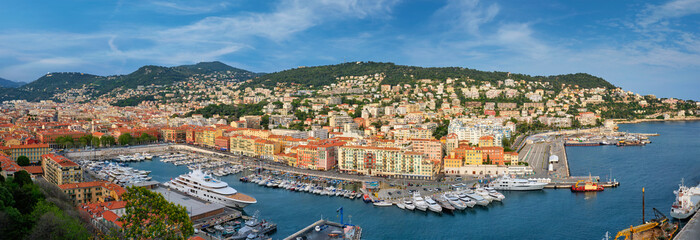 Panorama of Old Port of Nice with yachts, France - obrazy, fototapety, plakaty