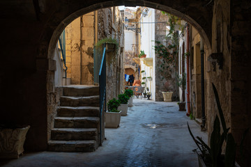 Fototapeta na wymiar Ancient alley in Syracuse, Sicily