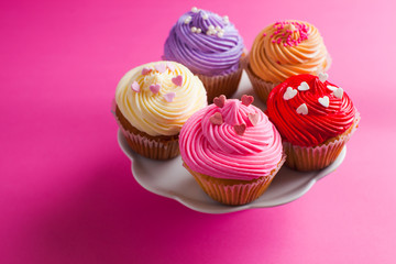 Valentine's day holiday cupcakes on the cake stand