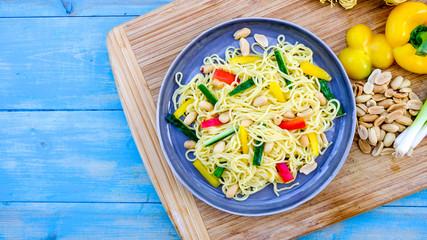 Noodle and Peanut Salad With Peanuts