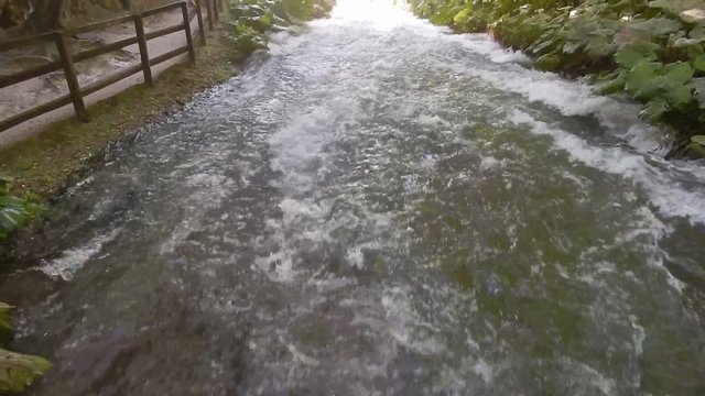 Torrente della Cascata delle Marmore dal ponticello