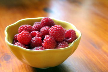Ripe raspberries in a bowl