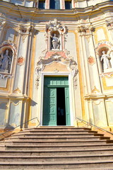 Eingang Kirche Cervo