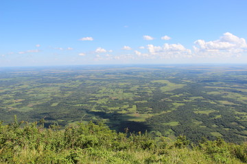 Obraz premium Paisaje vista desde un cerro 