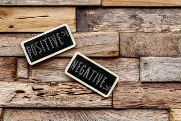 label chalkboard : positive or negative