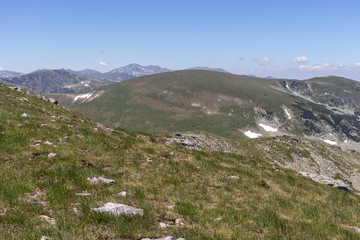 Fototapeta na wymiar Landscape from Belmeken Peak, Rila mountain, Bulgaria