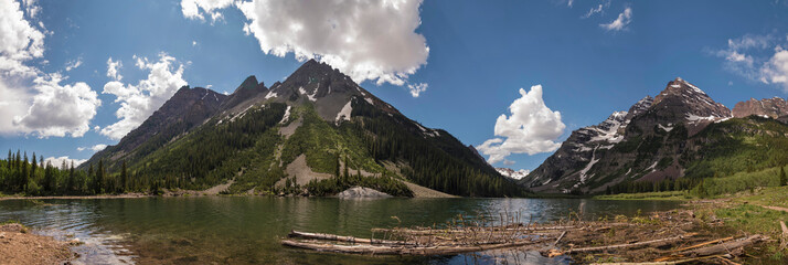 Crater Lake, Colorado Panoramic © IcemanJ