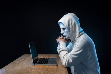 ホワイトハッカー