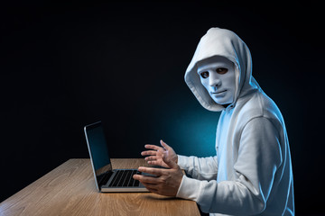 ホワイトハッカー
