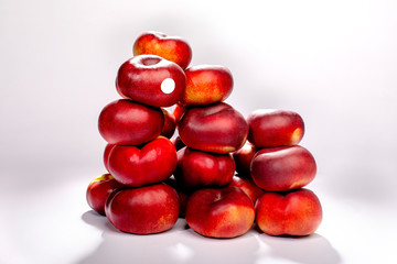 Tas de nectarines empiléees