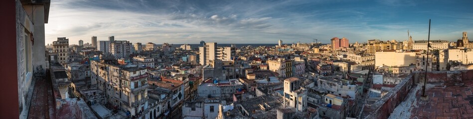 Obraz premium Sunset panorama of Havana, Cuba