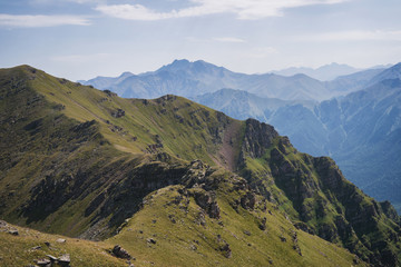 Obraz premium scenic mountain range in summer season