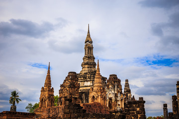Obraz premium Wat Mahathat Temple in the precinct of Sukhothai Historical Park, Wat Mahathat Temple is UNESCO World Heritage Site, Thailand.