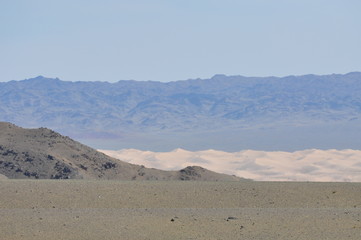 Fototapeta na wymiar Mongolie intérieure, Desert de Badain Jaran