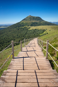 Puy de D&ocirc;me, Auvergne, France 