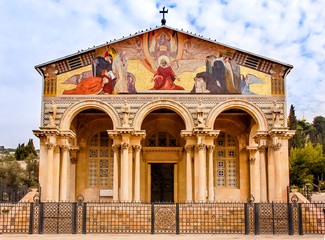 Obraz premium view of Church of All Nations in Garden Gethsemane on Mount of Olives, Jerusalem, Israel