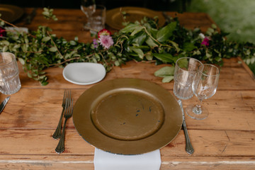 wedding garden party dinner party table setting