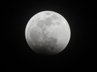 full moon in the sky eclipse