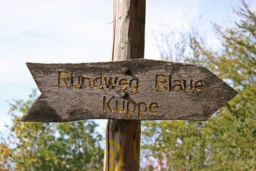 Wegweiser zum Rundweg 