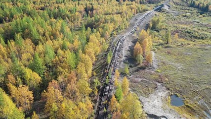 The old bridge was built by prisoners of Stalin's prison camps Stalin 501-th construction of the GULAG. Railway "Chum - Salekhard - Igarka"