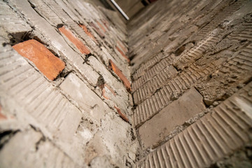 Ziegelmauer Ecke, rote Ziegel, betonmauer, betonwand, industriehalle, 