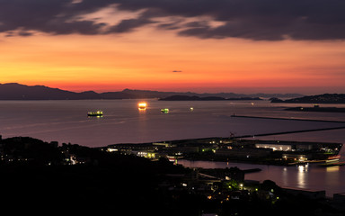 和歌山市　高津子山展望台からの夕暮れ風景