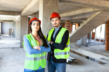 construction site engineers posing
