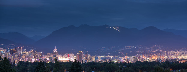 Fototapeta premium Vancouver city skyline, British Columbia, Canada