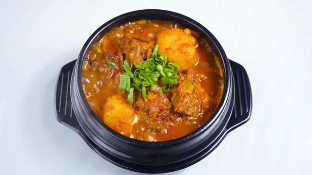 Korean food : Gamjatang. A thick soup made of pig backbones, potato, green cabbage leaves (ugeoji), crushed perilla seeds, perilla leaves, spring onions, and garlic. 