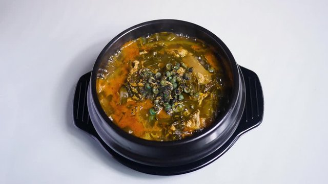 Korean food : Olgaengi Haejangguk(Daseulgi haejangguk, Marsh snail Soup).