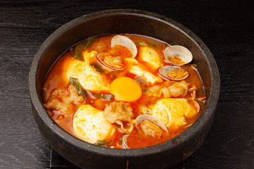 スンドゥブチゲ