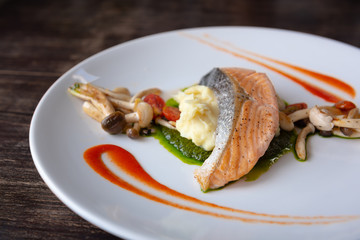 Grilled Salmon with Pesto Sauce