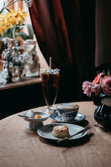 elegant table setting