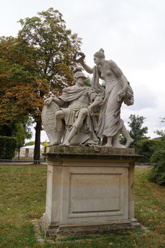 Skulptur im Blüherpark Mars und Venus in Dresden