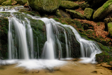 Fototapeta na wymiar Beautiful Maly waterfall, Czech Republic