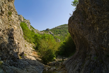 vista dal sentiero 208 fosso dell'eremo a Piobbico
