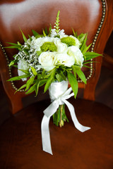 the bride's bouquet white roses 