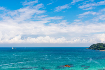 夏空の角島灯台公園（山口県）