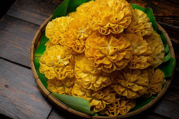 Crispy Lotus Blossom Cookie (Thai dessert) Khanom Dok Jok
