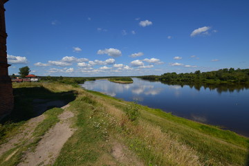 Fototapeta na wymiar view of the Colva River from the Annunciation Church in the town of Pokcha in the Urals