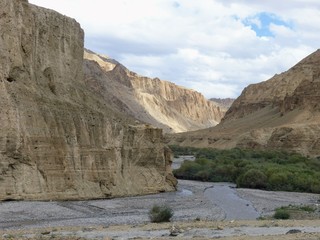 Canyon nelle montagne del Ladakh in India.