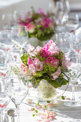 Tischdekoration für festliche Anlässe