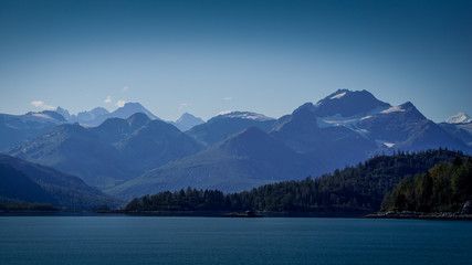 Obraz premium Mountainous landscape of southeast Alaska
