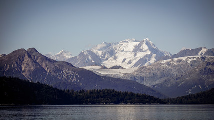 Obraz premium Glaciers and mountains in Glacier Bay National Park, Southeast Alaska