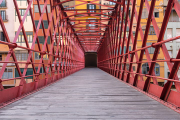 The Eiffel Bridge on the Onyar River at dusk in Girona, Catalonia (Spain) © Jorge Fuentes