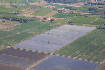 Delta du Rhône vue du ciel entre Aigues morte et saintes maries de la mer